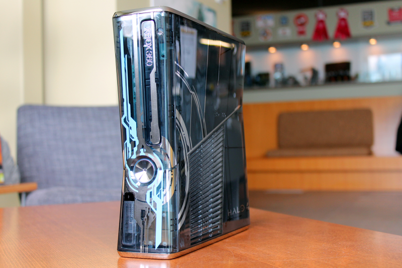 Illustration for article titled OK, That Halo 4 Console Doesn't Look as Bad as I Thought